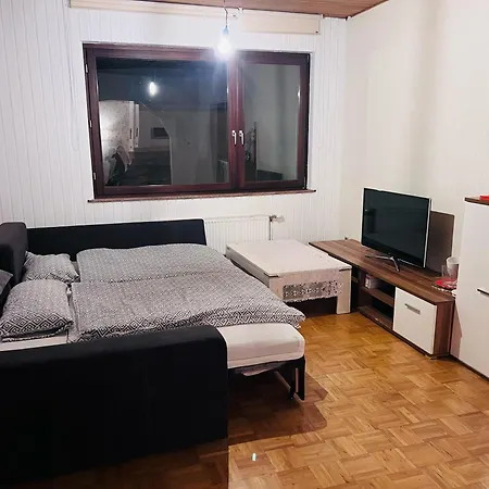 Schoenes Zimmer, Naehe Bahnhof *