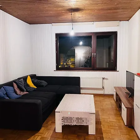 Schoenes Zimmer, Naehe Bahnhof Wiesbaden