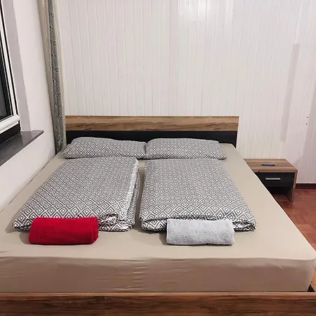 Homestay Schoenes Zimmer, Naehe Bahnhof