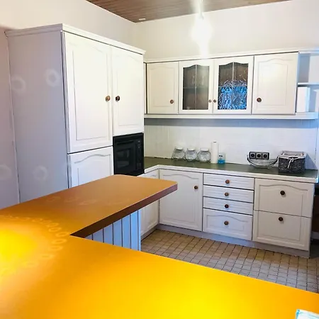 Homestay Schoenes Zimmer, Naehe Bahnhof Wiesbaden